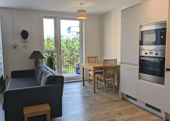 Surrey Quays Apartment Near Greenland Dock
